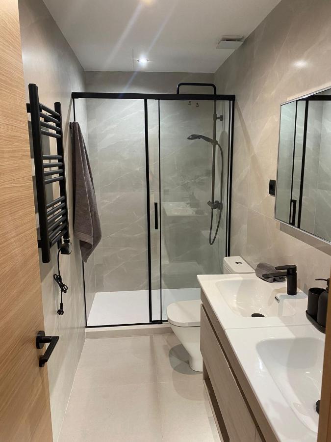Apartmán Exyca Embajadores Madrid Exteriér fotografie